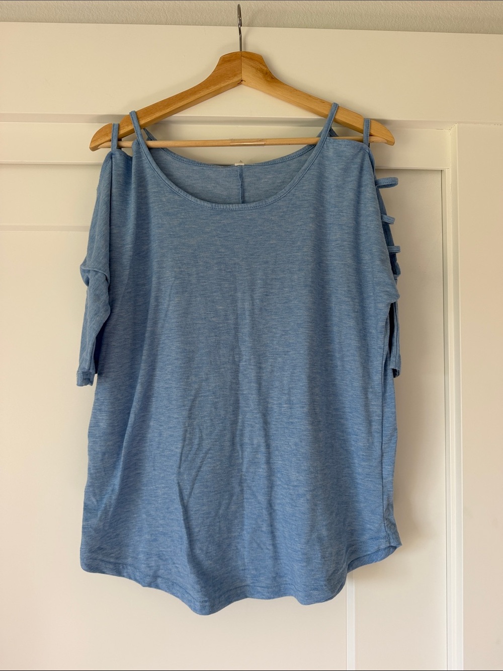 Women's Light Blue Cold-Shoulder 3/4 Sleeve Tee with Ladder-Strap Detail